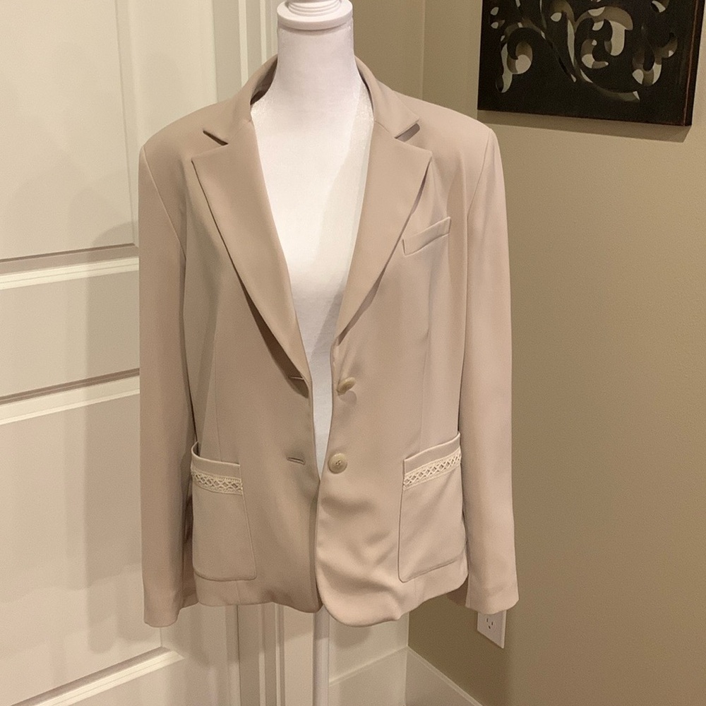 Travis Ayers Studio Beige jacket
